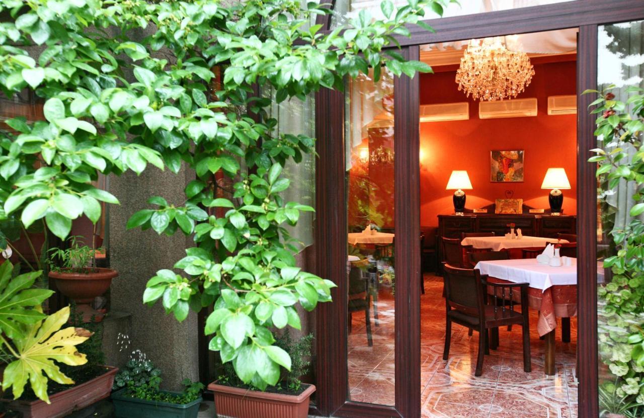 Hotel Sympatia Tbilisi Exterior foto